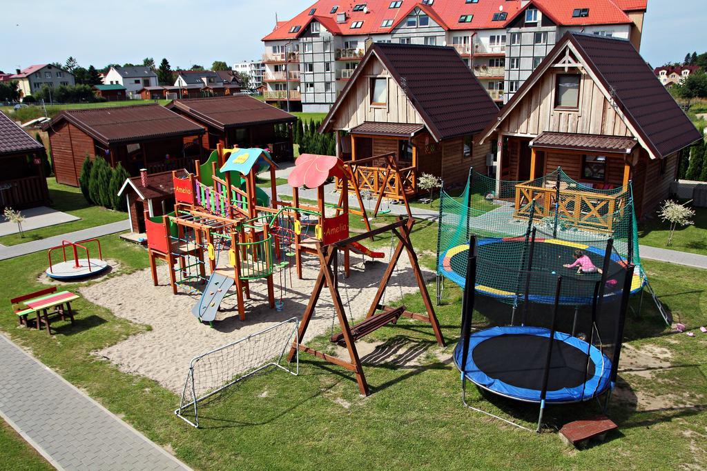 Domki Letniskowe Amelia Ustronie Morskie Buitenkant foto